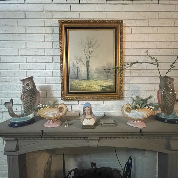 Pair of Limoges Antique Shell Vase - Picture 2 of 4